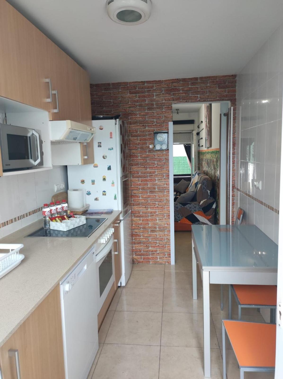 Chalet Bajo Con Jardin, Patio, Cenador Y Barbacoa. Viveda Buitenkant foto